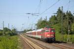 Die 115 448-3 fuhr am 01.05.2011 durch Angermund nach Dsseldorf.