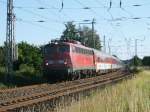 Der EC 378 aus Wien nach Binz erreichte,am 27.Juni 2011,mit 115 383 als Zuglok den Bahnhof Bergen/Rgen.