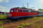 115 459-0 in Rommerskirchen mit einem Autoreisezug aus den Niederlanden.