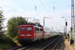 115 114 durchfährt mit dem PbZ 2471 (Dortmund-Frankfurt)am 10.06.2015 den Bahnhof Nievenheim