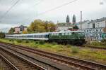 TRI E40 1313 mit TRI-Wagen�berf�hrung in Wuppertal, Oktober 2025.