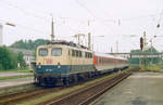 11. Mai 1996, 	Bahnhof Freilassing, Lok 139 313 bringt einen der FD-Züge von Berchtesgaden.