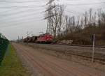 139 132 mit Flssigeisen nach Vlklingen am 28.2.13 bei Ensdorf.