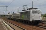 Hier 139 558-1  Railadventure , bei der Durchfahrt am 28.6.2013 durch Berlin Schnefeld Flughafen, in Richtung Genshagener Heide.