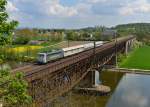 139 558 mit Anhang am 23.04.2014 auf der Mariaorter Brücke bei Regensburg-Prüfening.