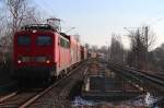 Die 139 222-4 fährt am 07.02.2015 mit dem GA 52813 (Braunschweig - Mosel (VW-Werk)) durch den Haltepunkt Zwickau Pölbitz.