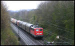 DB 139250-5 kommt hier am 9.4.2005 am Ortsrand von Hasbergen links fahrend mit einem Güterzug aus Münster über die Rollbahn in Richtung Osnabrück.