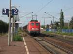 BR 140 716 durchfhrt den BAhnhof Blankenloch mit einem GZ.Aufgenommen am 30.5.07