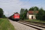 140 850 mit einem Gterzug vor Grokarolinenfeld (14.06.2008)