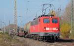 140 018 brachte am 28.10.11 einen gemischten Gz nach Engelsdorf, fotografiert in Leipzig-Thekla.