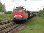 BR 140 535-6  bei der Einfahrt zum Seehafen Rostock 20.5.06
