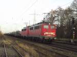 DB 140 838-4 und 140 *** mit ein Stahlzug am Lintorf.