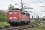 140 374-0, fhrt Solo in den Bahnhof von Lehrte am 13.05.2010.