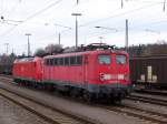 140 218-9 und 185 036-5 stehen am 27.11.2011 in Einsiedlerhof