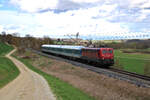 Bayernbahn 140 856-6 erreicht für WEE mit einem Ersatzzug auf der RB89 den Bahnhof Wörnitzstein zur Fahrt von Aalen Hbf nach Donauwörth.