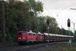RBH 162 (140 789) + RBH 165 (140 801) am 17.10.13 mit einem Kohlewagenzug in Düsseldorf-Rath.