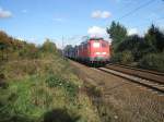 140 516-6 mit leeren Autozugwagen am 20.10.2007 in Limmer