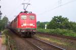 DB AG-Ellok 140 843-4 im Doppelpack mit einer Schwesterlok und Schttgut-Ganzzug auf der Emschertalbahn, Nhe Nordsternpark.