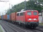 BR 140 728 durchfhrt HH-Harburg mit einem Containerzug in Richtung Hafen am 06.08.2008.