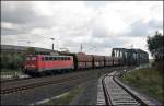 140 448-6 hat mit einem Kohlezug den Datteln-Hamm-Kanal berquert und ist in Richtung Westen unterwegs. (02.10.2008)