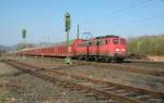 140 673-5 mit Autotransportzug in Fahrtrichtung Sden durch Eschwege West. 03.04.2009.