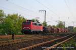 140 830-1 (DB) fhrt am 23. April 2009 um 18:47 Uhr mit einem GZ durch Duisburg Neudorf