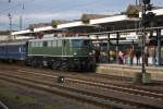 Einfahrt in den Koblenzer Hbf erhielt am Abend des 05.04.10 die E40 128 mit ihrem Sonderzug.