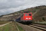 140 843 mit einem leeren Autozug am 31.03.2010 bei Thngersheim im Maintal.