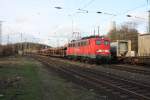 140 261-9 fhrt einen Autotransportleerzug durch Kln West Richtung Sden.