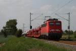 140 833-5 mit einem Sprinterzug in Neuss-Allerheiligen am 11.05.2011