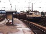 140 343-5 mit einem Gterzug auf Aachen Hauptbahnhof am 13-7-1998.