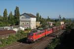 140 810-3 + 140 789-9 ziehen einen Kohle-Ganzzug vom Rhein kommend durch Mainz-Kastel. 26.05.12