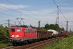 140 681 am 24.7.12 mit einem gemischten Gterzug in Hannover-Ahlten.