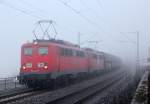 140 815-7 (RBH163) & 140 789-9 (RBH162) im Morgennebel des 22.03.2013 bei Dattenberg