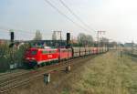 140 859 mit Gterzug Richtung Hamburg am 29.03.1998 in Lneburg