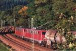 Doppeltraktion zweier 140er auf der Schwarzwaldbahn bei Gutach, bei der Talfahrt mit etwa 20 leeren Kesselwagen aus Singen. 