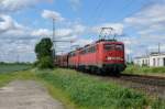 140 805-3 und Schwesterlok ziehen einen Erzzug durch Porz-Wahn in Richtung Süden. Aufgenommen am 24/05/2014.