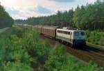 140 689 mit Gterzug Richtung Maschen am 17.09.1993 zwischen Jesteburg und Maschen Rbf