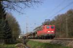 Am 10.04.15 konnte die 140 681 mit ihrem halbwegs gefülltem Autozug aus Oldenburg nach Seelze aufgenommen werden. 
Aufgenommen beim Abzweig Gümmerwald. 