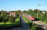 140 637-0 fuhr am 30.09.2015 mit einem Autozug von Emden nach Osnabrück, hier in Leer.