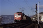 140 017 mit Güterzug in Rüdesheim am Rhein - 02.03.1996