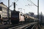 140 075 mit Güterzug in Rüdesheim am Rhein - 02.03.1996