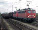 Festgehaltene Eindrcke whrend der Ruhrgebietssonderfahrt am 12.04.2008 der HEG: Begegnung in Oberhausen mit 140 759-2 und 140 ???.