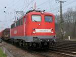 Ein Unikat in Kln-Gremberg. 140 450-8 hat als einzige Lok der BR 140 noch den alten Railion-Schriftzug. Aufgenommen am 04/04/2009.