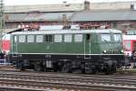 Die E40 128 der DB Museum prsentiert sich whrend der Lokparade zum 175 Jahre Eisenbahn Jubilum in Koblenz Ltzel am 03.04.2010