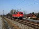 Die 140 172 am 24.02.2011 unterwegs bei Vilshofen. 