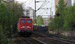 DB 140 680-0 mit einem Autozug am 13.4.2011 in Bonn-Beuel.