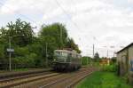 DB Museum E40 128 (91 80 6140 128-0 D-DB) als Tfzf 91341 von Frankfurt-Griesheim nach Koblenz Ltzel, am 18.07.2012 bei der Durchfahrt in Erbach (Rheingau).