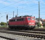 140 003-5 steht am 09. September 2012 im Gleisvorfeld von Lichtenfels abgestellt.
