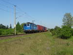 Am 13.05.2018 kam 140 857 mit einem Containerzug aus Richtung Magdeburg nach Stendal und fuhr weiter in Richtung Uelzen.